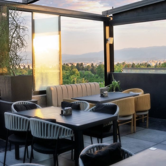 کافه سلاوی شیراز (1)