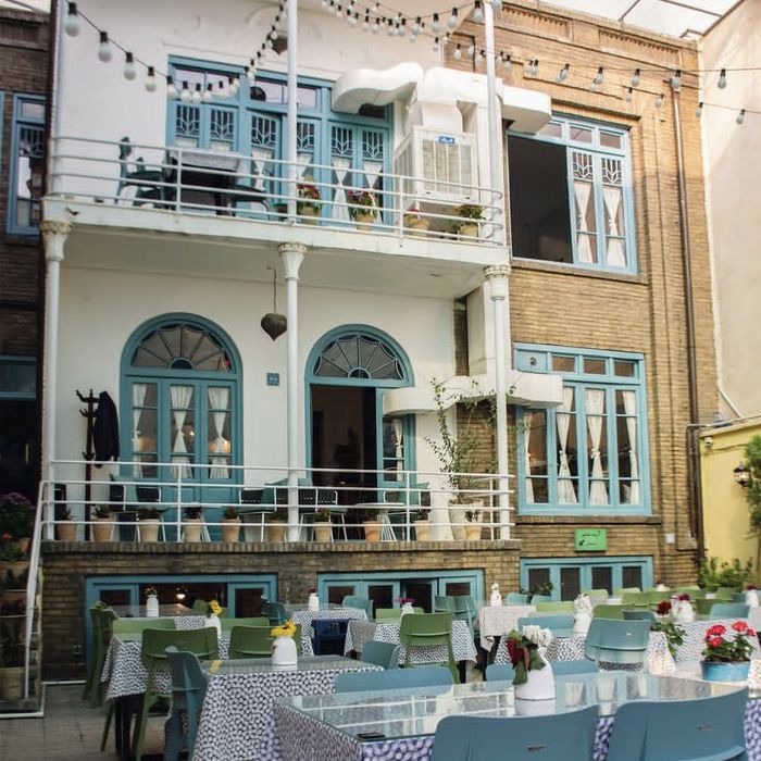 خانه 1307 تهران (2)