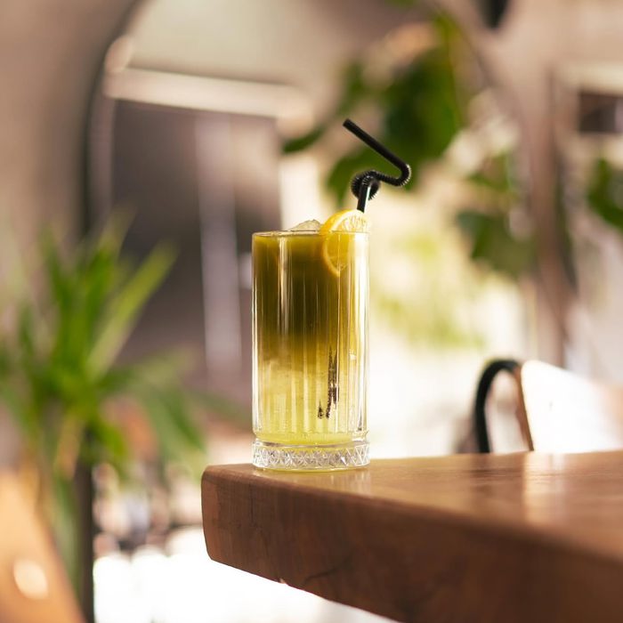 کافه استدیو قهوه هیمه (Himeh) یزد (2)