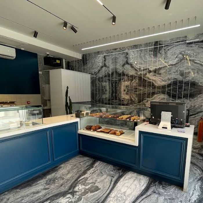 کافه بیکری کبود اصفهان (4)