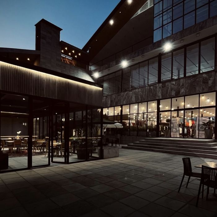 کافه موا (Mova) ساری (2)