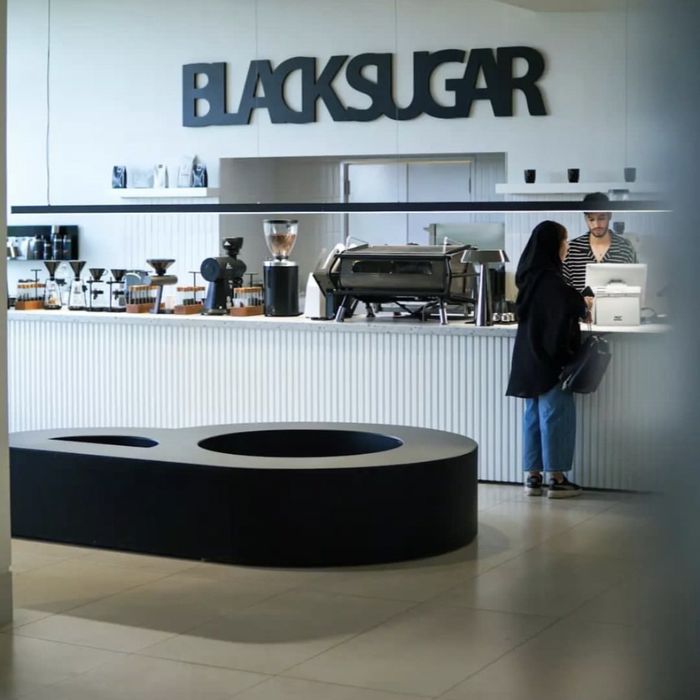 کافه بلک شوگر (Black Sugar) اراک (4)