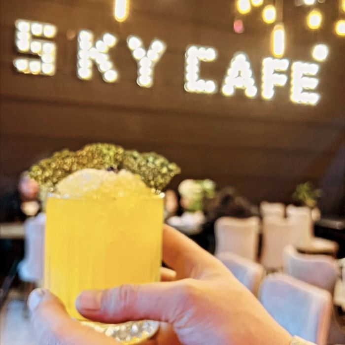 کافه رستوران اسکای (Sky) اراک (4)