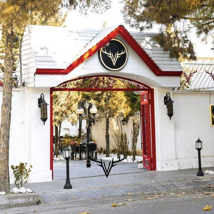 کافه رستوران ورسای (Versai Lounge) مشهد (1)